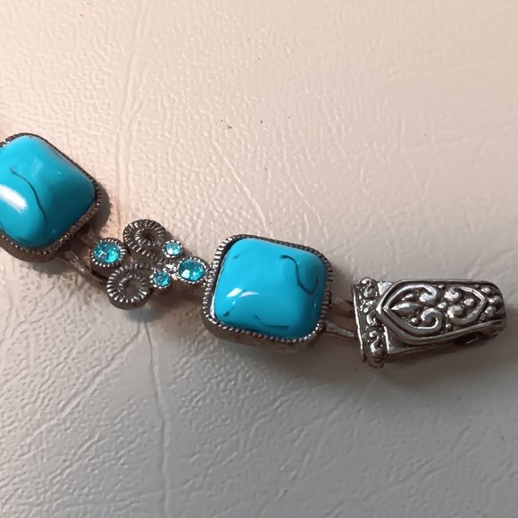 4 piece lot of turquoise color and seed bead bracelets fashion jewelry - Picture 4 of 5